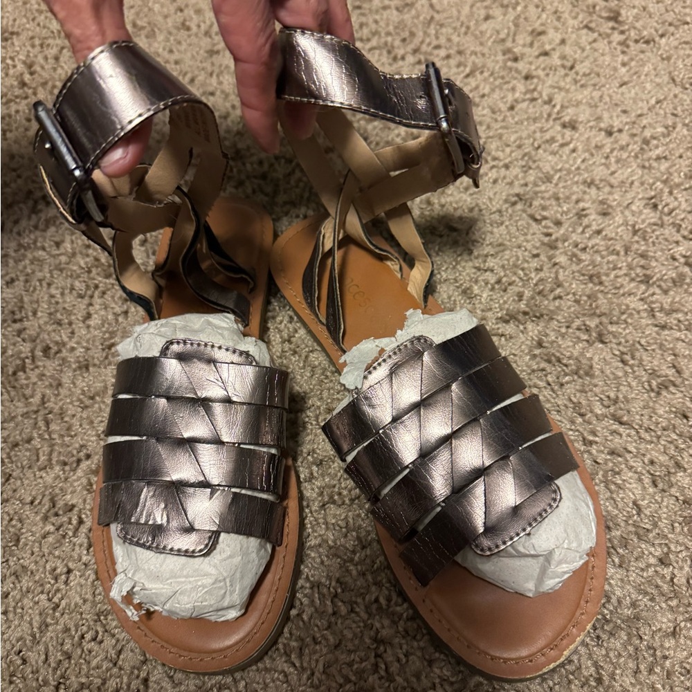Francesca's Collections Silver Sandals with Strappy Design - Picture 3 of 5